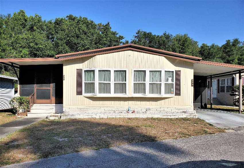 Mobile Home for Sale located at 8975 W Halls River Rd Homosassa Springs